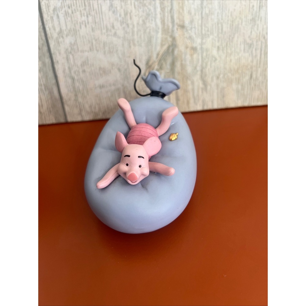 Disney‎ Pooh & Friends Piglet Oh D-D-Dear Figurine Enesco A5389 Pink Blue Acorn